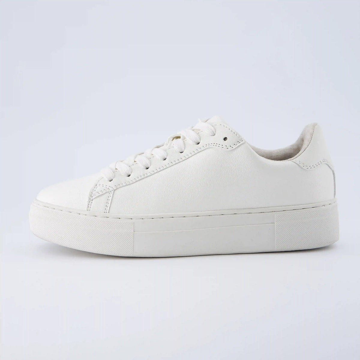 Roc Lace Up Sneaker